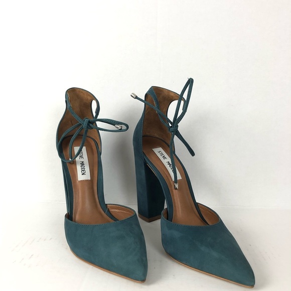 Steve Madden Shoes - Steve Madden Pampered pointy heels